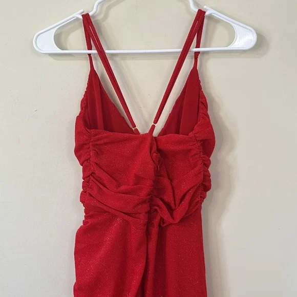 NEW Michael Costello x Revolve Brigitte Gown in Red Size Medium - Picture 6 of 10